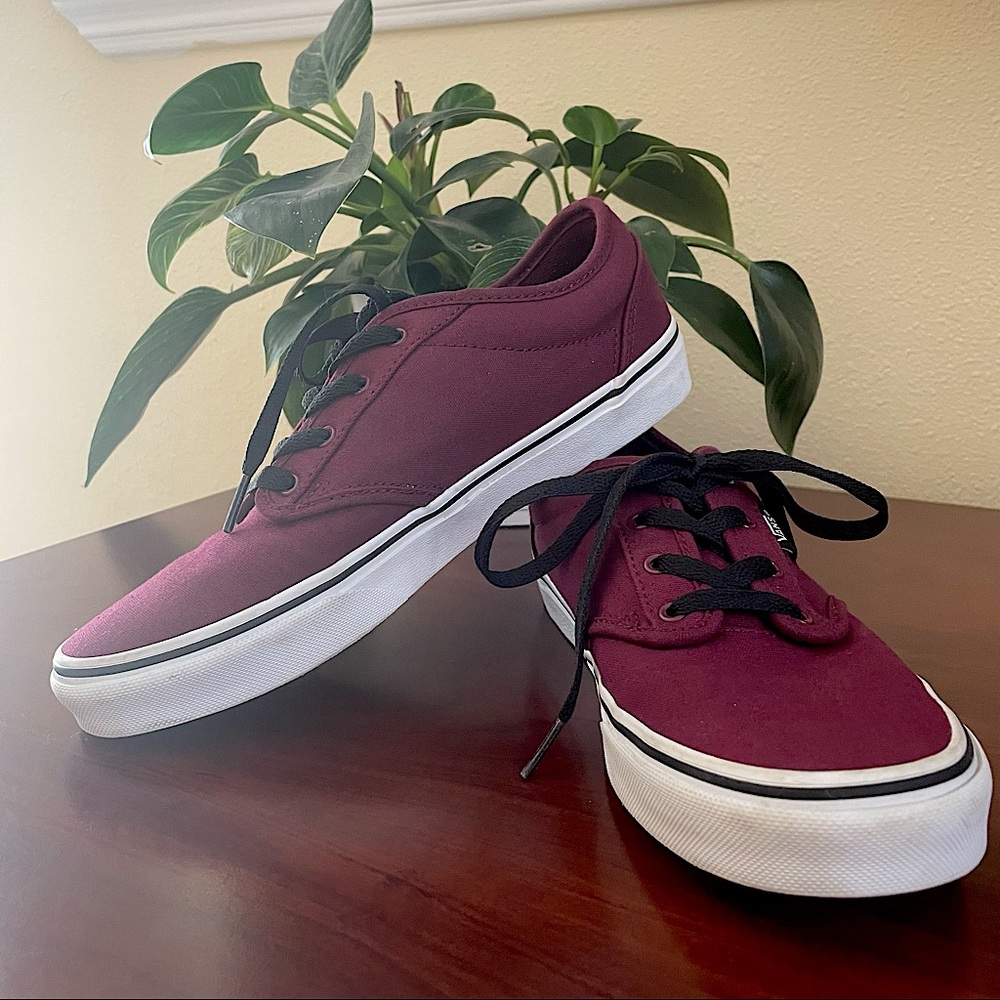Vans Sneakers Shoes Burgundy Size 6.5 Youth 8 Women’s